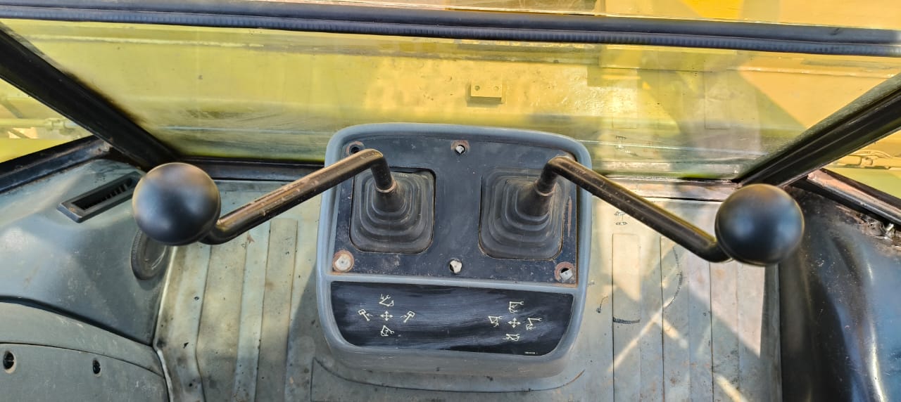 CAT 424D S 4x4 TLB – R450,000 (Incl. VAT)